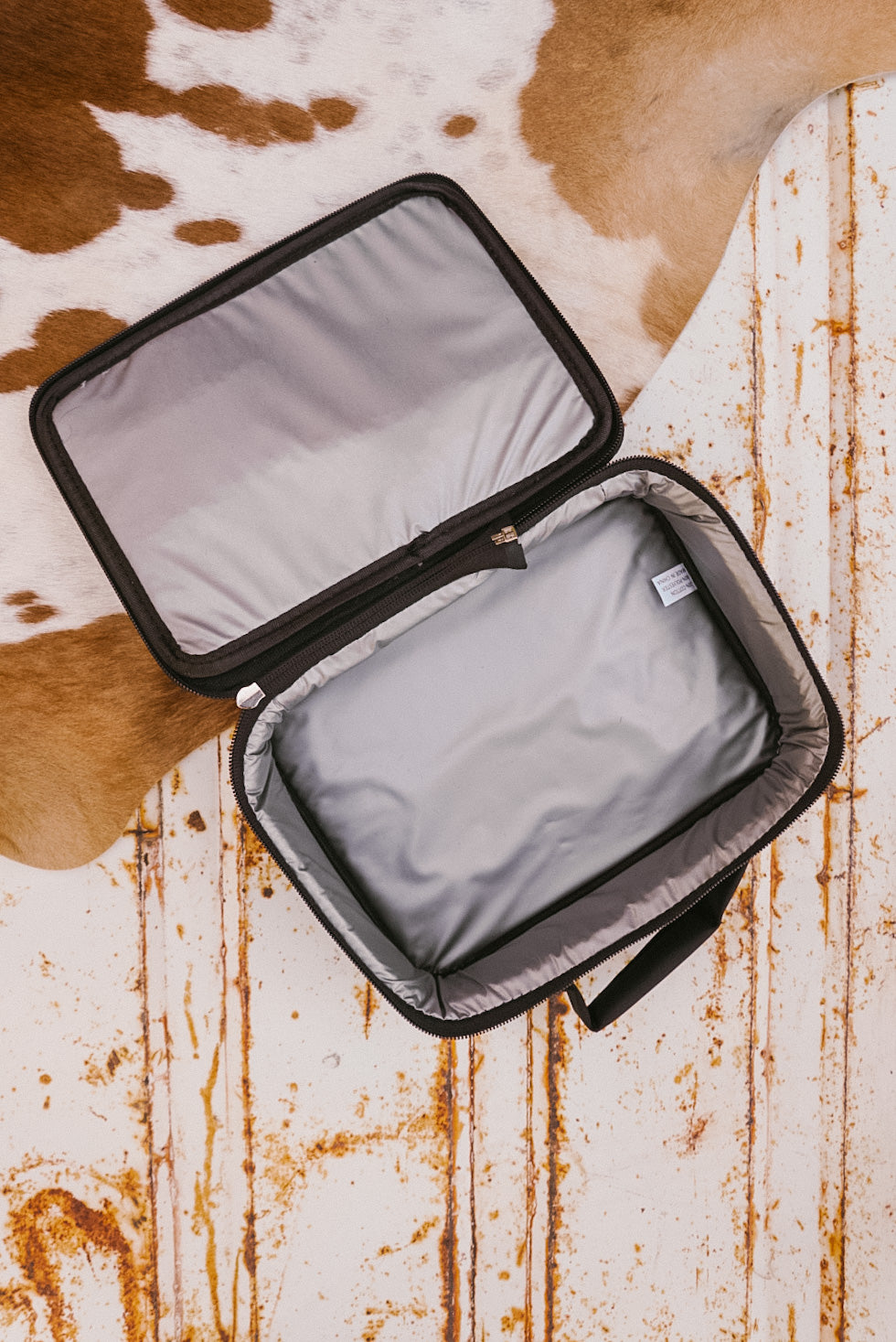 Beef Cows Lunch Box in Army Green